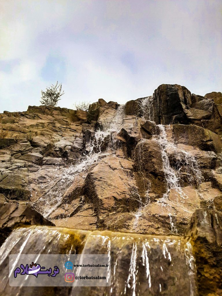 آبشار مصنوعی پیشکوه